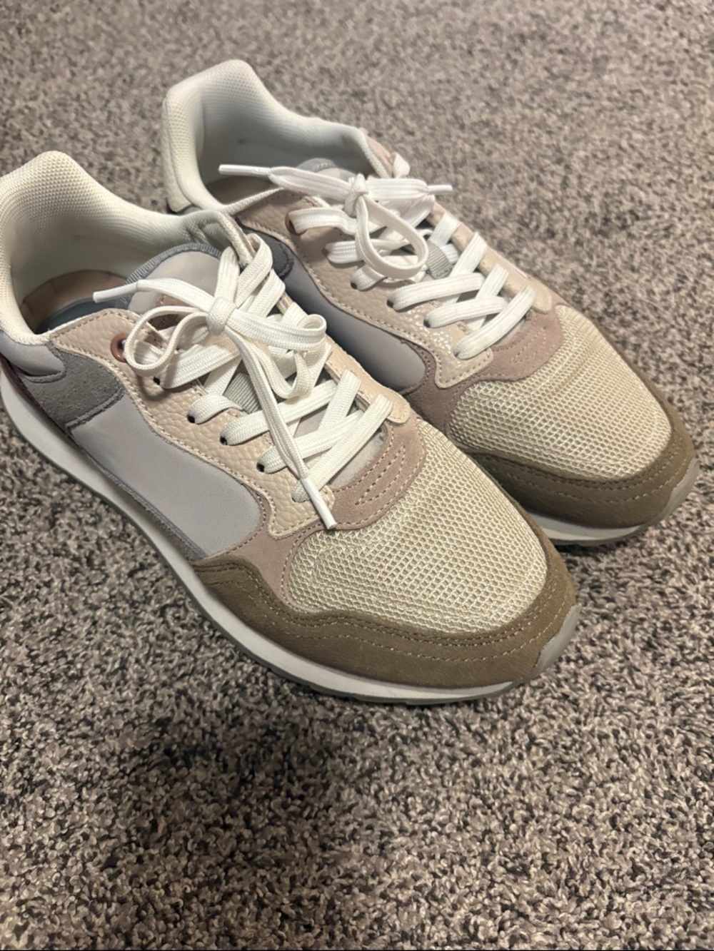 HOFF Women's Neutral Mesh & Suede Sneaker - Cream Taupe Olive 7.5 - Like New